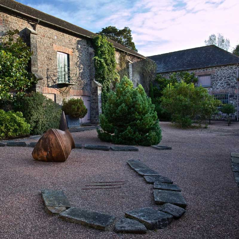 Hermes Courtyard Plaz Metaxu Credit: RHS/Neil Hepworth